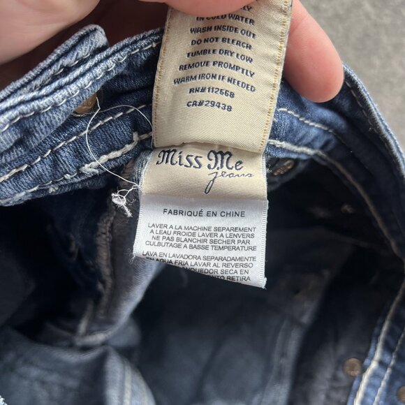 Miss Me Jeans Womens 28 Blue Easy Capri Distressed Embroidered Lace Denim Pants - Picture 8 of 12